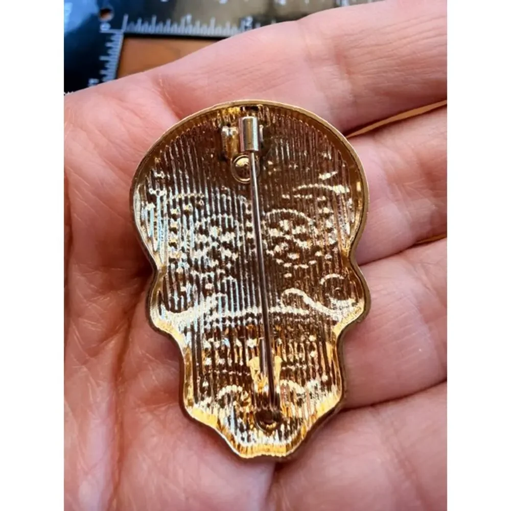 The Calavera Brooch